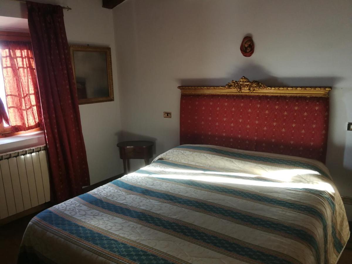 Casetta Verde ξενώνας Vaiano  Δωμάτιο φωτογραφία